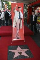 los angeles, 25 de julio - peter falk star en la ceremonia póstuma de la estrella del paseo de la fama de peter falk en el paseo de la fama de hollywood el 25 de julio de 2013 en los angeles, ca foto