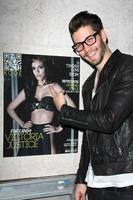 los angeles, 12 de marzo - casey jon deidrick en la fiesta de portada de la revista kode spring 2015 en the standard el 12 de marzo de 2015 en west hollywood, ca foto