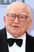 LOS ANGELES, JUN 9 - Ed Asner at the American Film Institute 44th Life Achievement Award Gala Tribute to John Williams at the Dolby Theater on June 9, 2016 in Los Angeles, CA photo