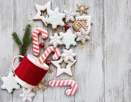 taza con galletas navideñas foto