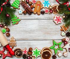 galletas navideñas de jengibre y miel de colores foto