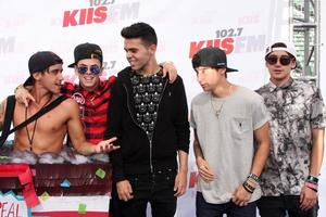 los angeles, 10 de mayo - jai brooks, daniel sahyounie, luke brooks, james yammouni, beau brooks, the janoskians at the wango tango 2014 at stub hub center on 10 may, 2014 in carson, ca foto