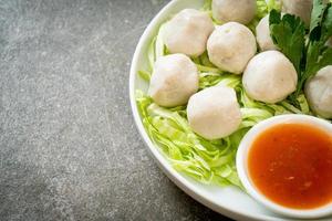 Boiled Fish Balls with Spicy Sauce photo