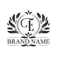 diseño de logotipo de letra e dorada de lujo vintage. vector
