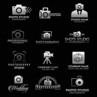 conjunto de iconos de fotógrafos de plata aislar sobre fondo negro vector