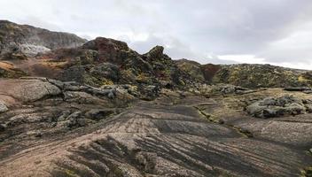 campo de lava de leirhnjukur en islandia foto