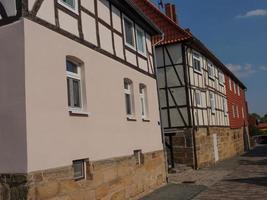 pequeño pueblo en las montañas de hessen foto