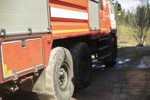 camión de bomberos en Rusia. servicio de rescate. transporte de emergencia. foto