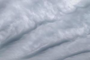 impresionantes formaciones de nubes asperatus en el cielo foto