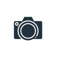 Photo camera icon in trendy flat style isolated on white background. camera symbol for web and mobile apps. vector