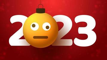 tarjeta de felicitación para el año nuevo 2023 con cara de emoji confundida que cuelga de un hilo como un juguete de navidad, una pelota o un adorno. Ilustración de vector de concepto de emoción de año nuevo