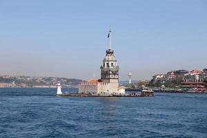 torre de las doncellas en el estrecho del bósforo, estambul foto