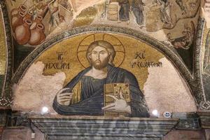 mosaico de cristo en la tierra de los vivos en la iglesia de chora, estambul foto