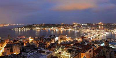 casco antiguo de la ciudad de estambul en turquía foto