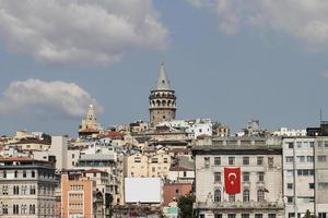 torre de galata en estambul foto