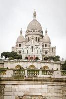 basílica sacre coeur en montmartre en parís, francia foto