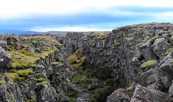 valle en el parque nacional de Thingvellir, suroeste de Islandia foto