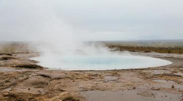 géiser en islandia foto