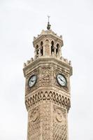 torre del reloj de izmir, turquía foto