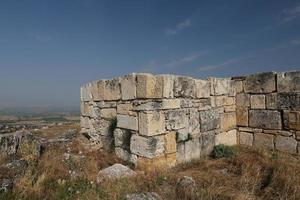 muralla de la ciudad antigua de hierápolis, turquía foto
