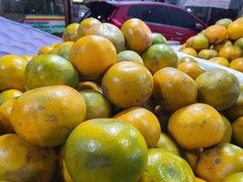 Fresh and Delicious Orange Fruits photo