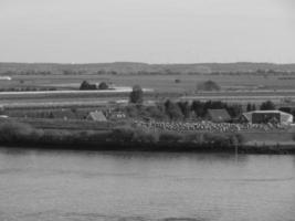 hamburgo en el río elba en alemania foto