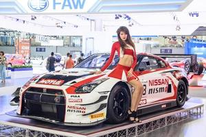 moscú - agosto de 2016 nissan gt-r nismo gt3 presentado en el salón internacional del automóvil mias moscow el 20 de agosto de 2016 en moscú, rusia foto