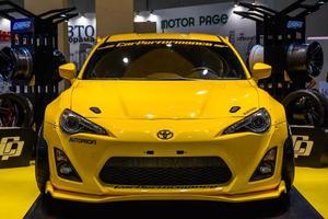 moscú - agosto de 2016 toyota gt86 presentado en el salón internacional del automóvil mias moscow el 20 de agosto de 2016 en moscú, rusia foto