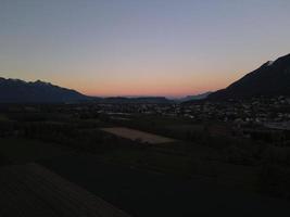 atardecer visto desde drone foto