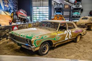 SINSHEIM, GERMANY - MAI 2022 Chevrolet Chevelle Malibu dirt track racing photo