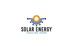 logotipo de energía solar con una combinación de sol y paneles solares como icono. vector