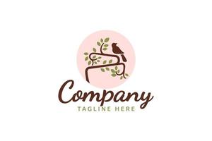 logotipo de pastel orgánico con un lindo pájaro para cualquier negocio, especialmente para panadería, pastelería, tienda, cafetería, restaurante, etc.