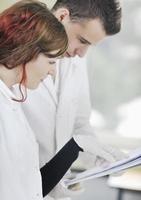 students couple in lab photo