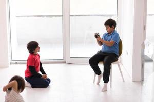 Photoshooting with kids models photo