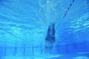 piscina bajo el agua foto