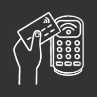 icono de tiza de terminal de pago. terminal pos. pago nfc transacción sin contacto. Cerca de un campo de comunicación. pago electrónico. ilustración de pizarra de vector aislado