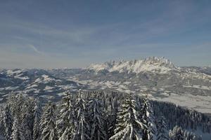 paisaje de montaña de invierno foto