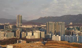 paisaje de apartamentos en seúl, corea foto