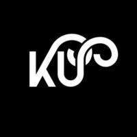 diseño de logotipo de letra ku sobre fondo negro. concepto creativo del logotipo de la letra de las iniciales ku. diseño de letras ku. ku diseño de letras blancas sobre fondo negro. logotipo de ku, ku vector