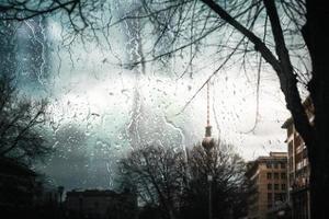 Berlín bajo la lluvia foto