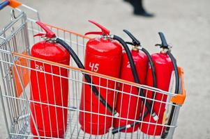 Sistema extintor de incendios para potentes equipos de emergencia industrial. foto