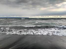 playa el sol se ha puesto océano relajación foto