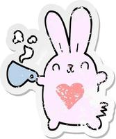 pegatina angustiada de un lindo conejo de dibujos animados con corazón de amor y taza de café vector