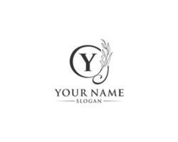 Beautiful letter Y logo design, logo Y vector, handwritten logo of signature, wedding, fashion shop, cosmetics shop, beauty shop, boutique, floral creative logo design. vector