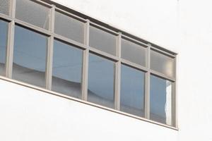 ventanas de un edificio foto