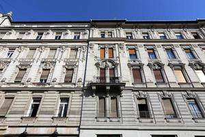 budapest hungría 12 de mayo de 2018 edificios y estructuras en las calles de budapest foto