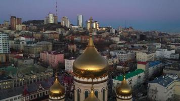 vladivostok, rusia. vista aérea del paisaje urbano. foto