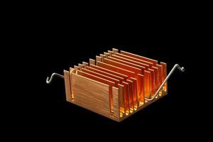 Copper heatsink to release heat from the chipset. photo