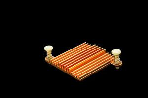 Copper heatsink to release heat from the chipset. photo