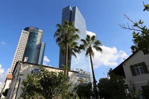 tel aviv israel 12 de noviembre de 2018 ciudad portuaria en el mar mediterráneo. foto